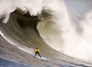 开云体育登录-佩雷兹点燃赛场，梅赛德斯横扫威廉姆斯，一场技术与激情的双重奏
