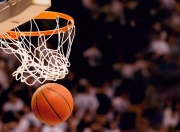 开云足球直播-勇士鏖战广东队，莫兰特关键制胜