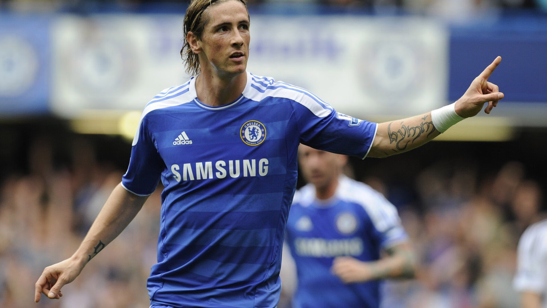 楚阿梅尼之夜，F1街道赛的王者加冕与无争议的统治