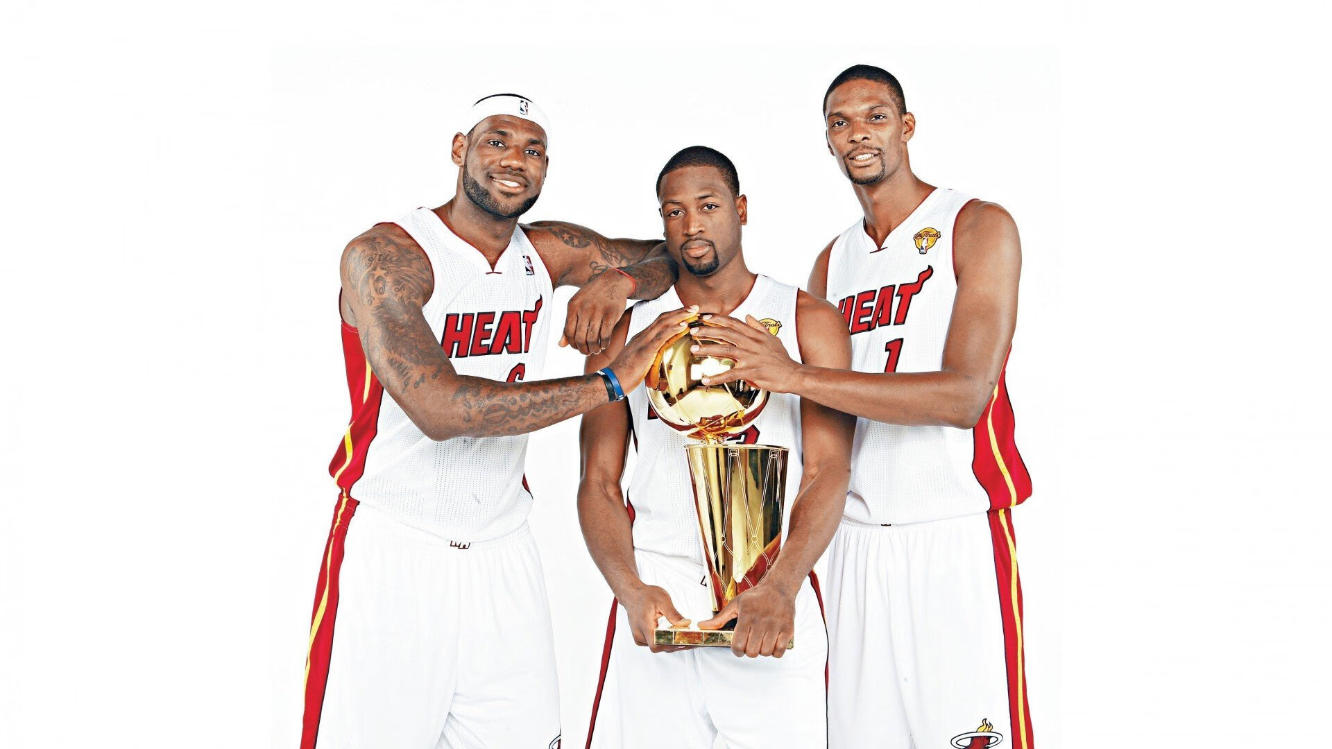 杜兰特攻防转换核心，勇士末节一波流带走鹈鹕