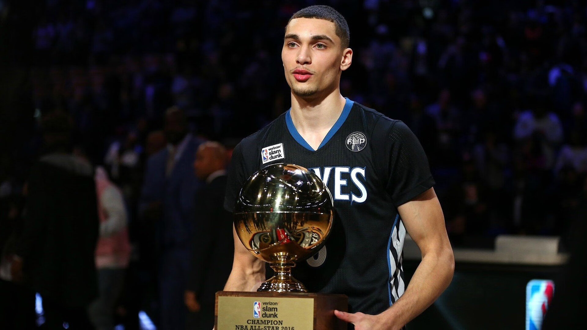 赛道烽火，拉塞尔绝地反击，迈凯伦鏖战哈斯